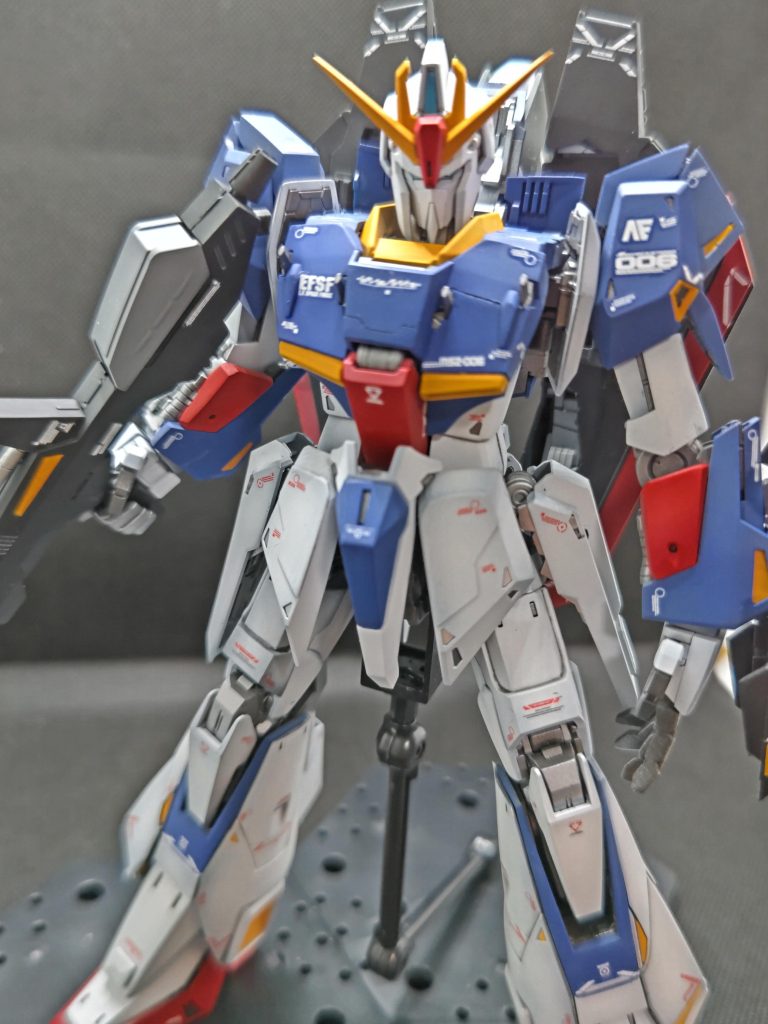 フロントスカートプラバンにて制作凹凸出しています