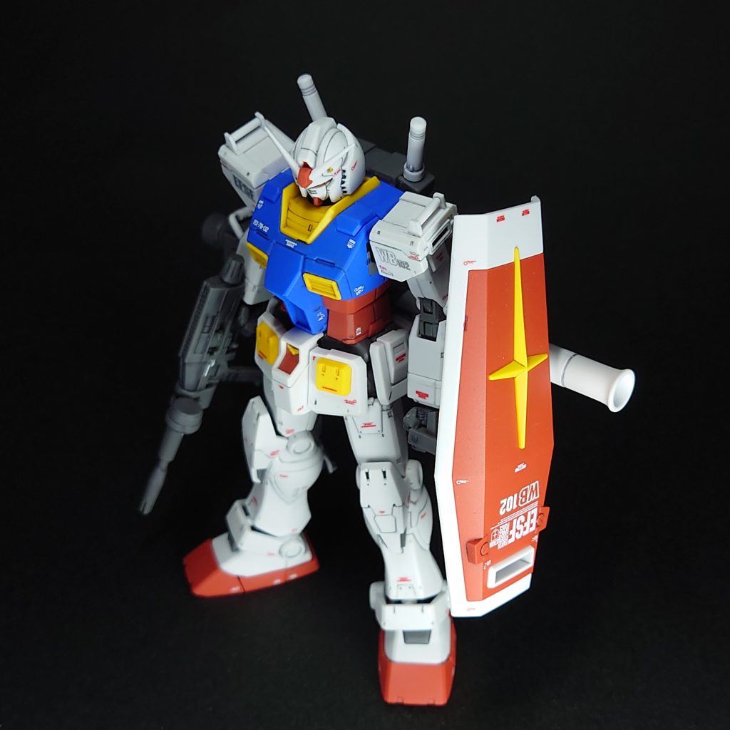 シールドを逆さで持つのも、個人的にはツボ