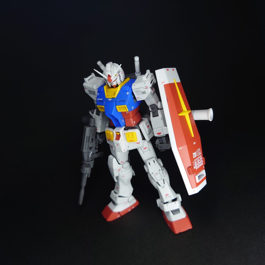 初代ガンダムのアニメを、今の技術で、リメイクしてほしいですよね（泣）