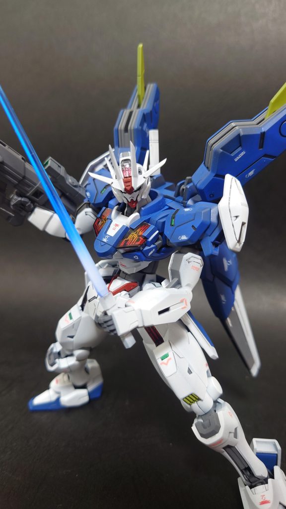 最後にビームサーベビーム&ライフルを構えて。最後まで閲覧ありがとうございました。水星の魔女ラストですね。最後まで楽しんで観たいと思います!