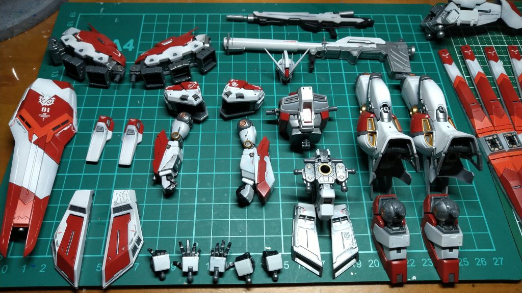 最終組み立て前に並べると、わくわくしません？