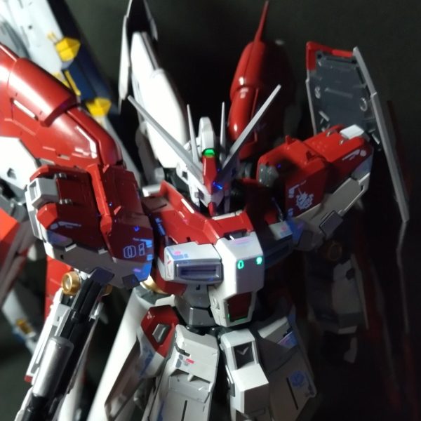 Hi-vガンダムを赤くしてみました