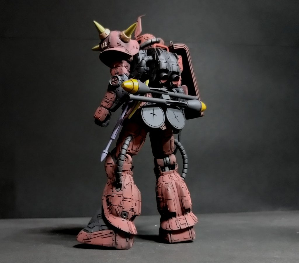 今回敢えてバズーカを腰にマウントしないで、シュトルムファーストを付けてみました!