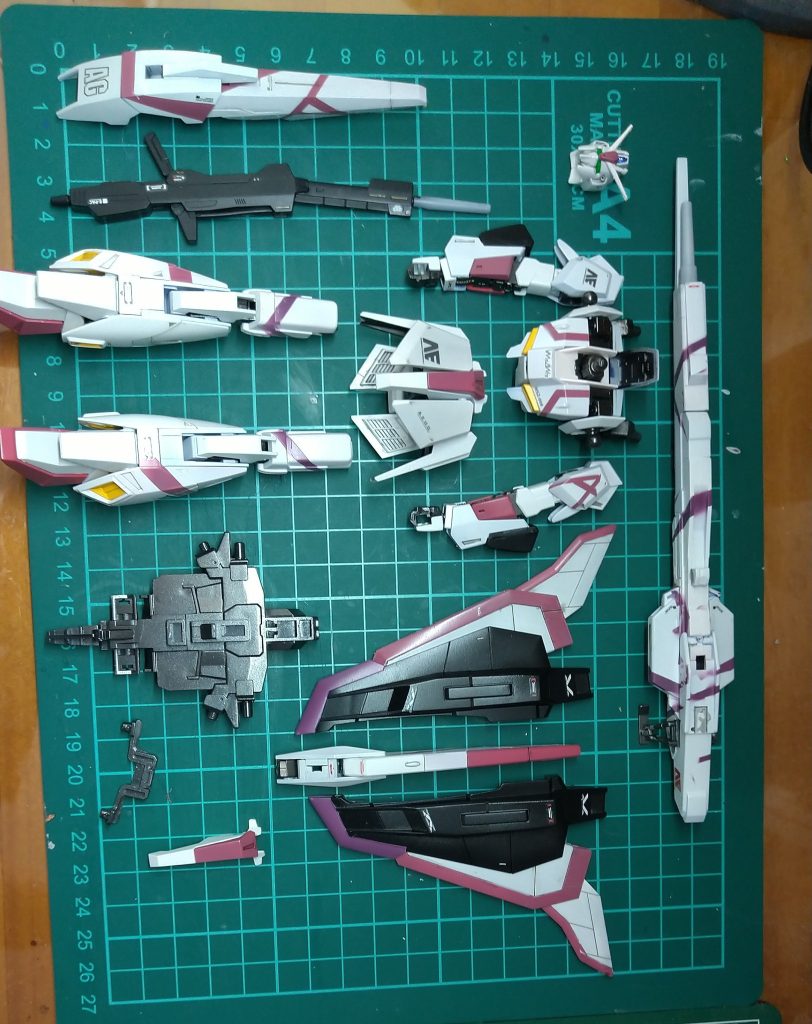 最終組み立て前、わくわくしますね。