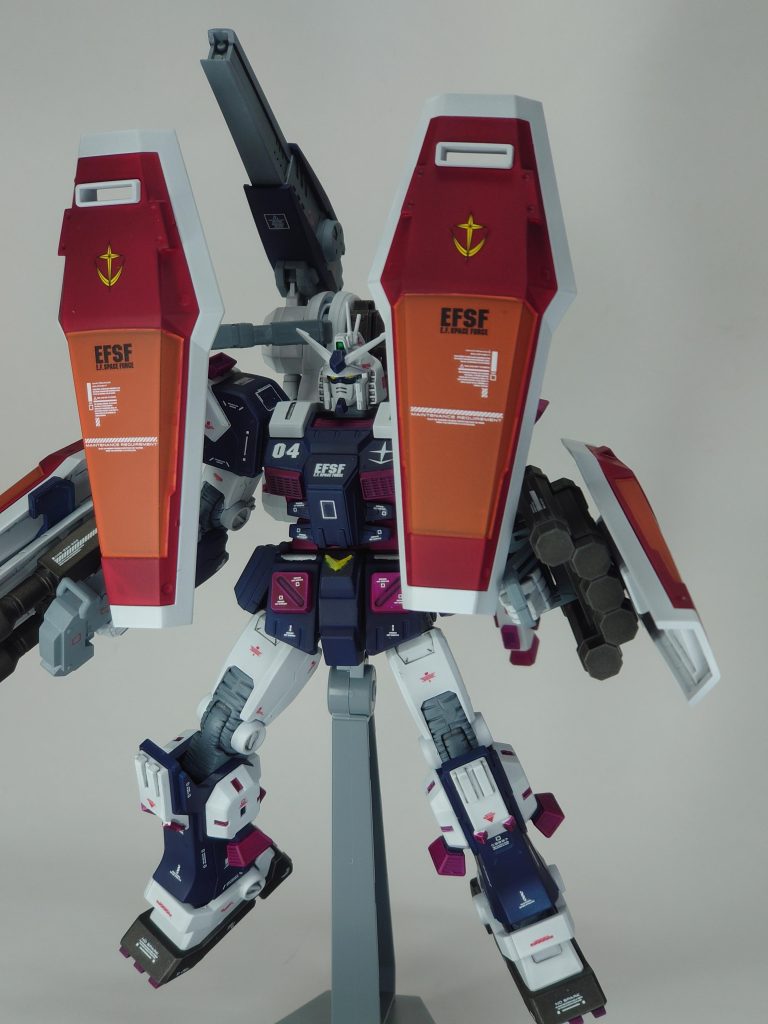 フルアーマー系も大好物な自分には、このゴテゴテした感じが堪んないですねw以前から欲しかった機体だったので今回も楽しく制作出来ました。最後までご覧いただき、ありがとうございました！！