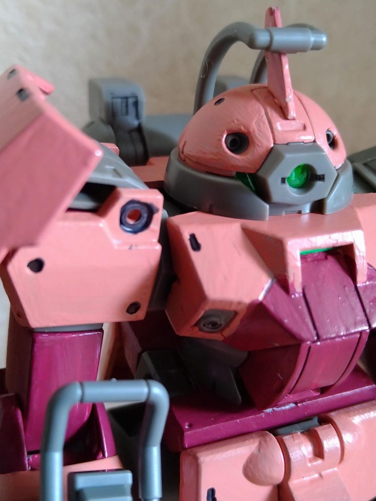 頭部のフレームない方がカッコイイかなーと何度か悩みましたw