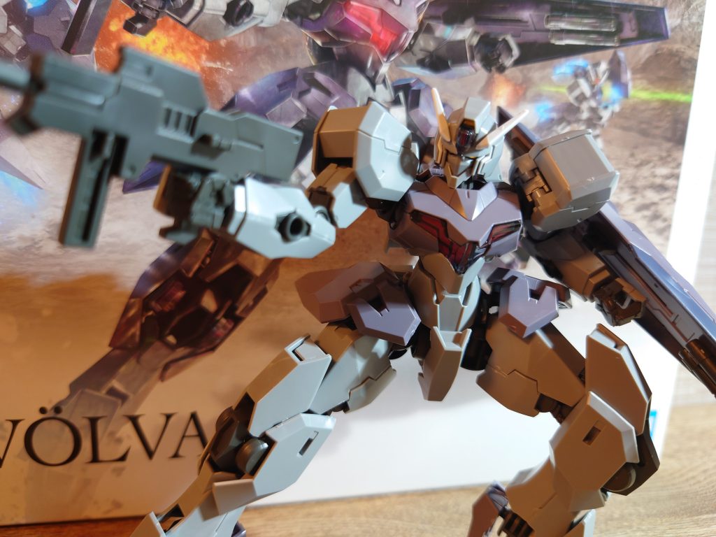 膝関節の構造と腰周りのパーツが細かく動くところに感度しました。