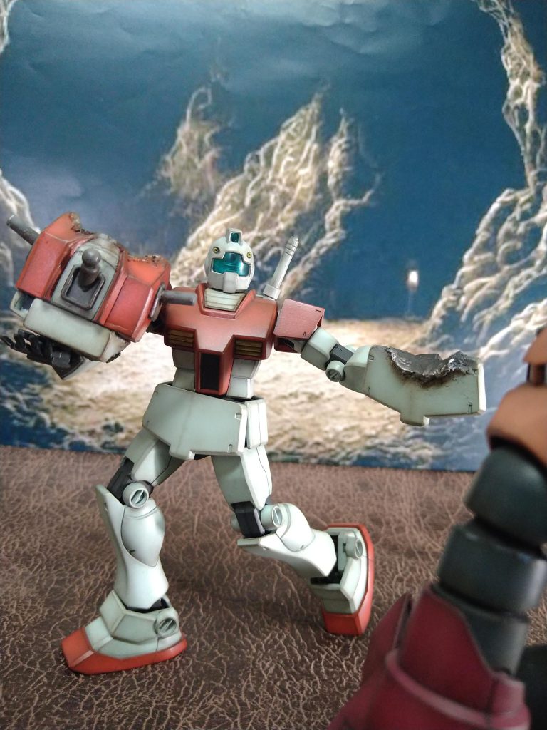 《痛くないもん!😙》.〈シャアズゴ〉 《………………………………》....