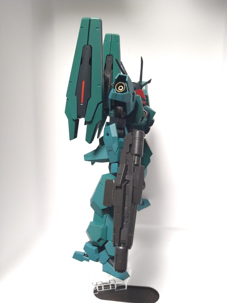 ルブリスに思い入れが少ないので色々雑な仕上げですが、ドーベン・ウルフっぽさが出れば良いかなと