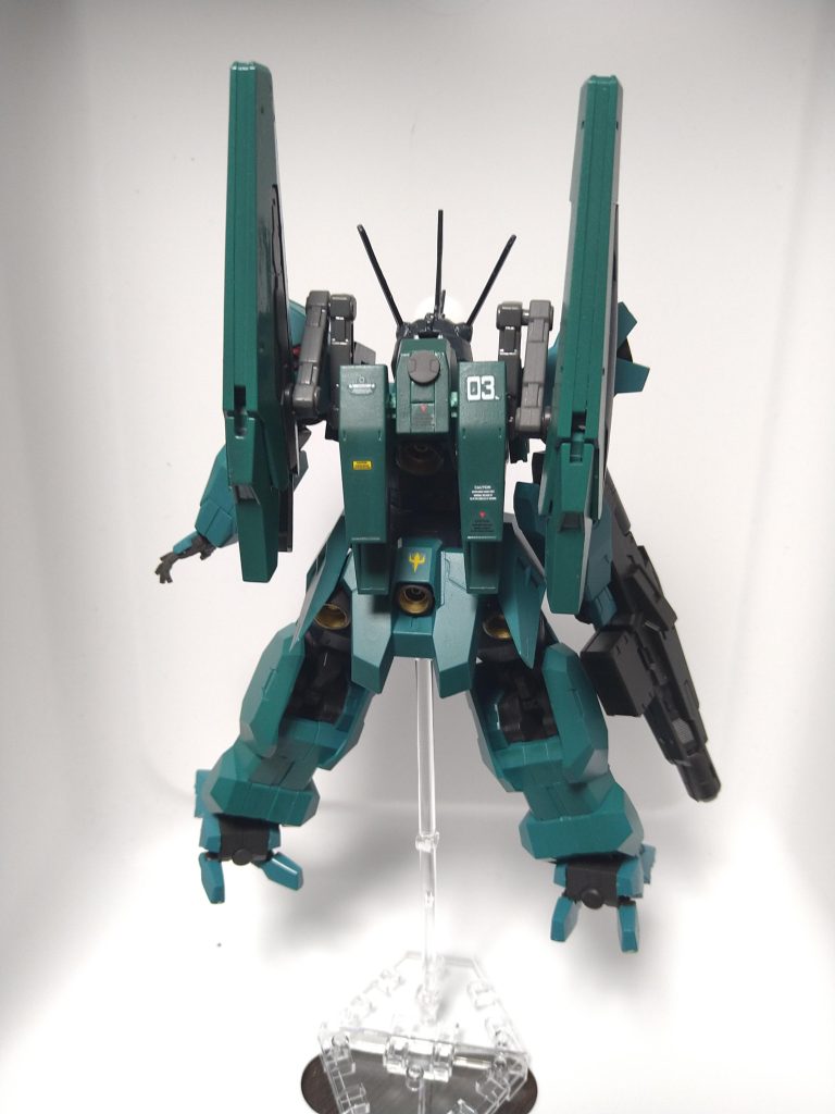 バックパックはジャンクから作成。キャノンはソーンから拝借。調色で挫折したので少し濃いです。