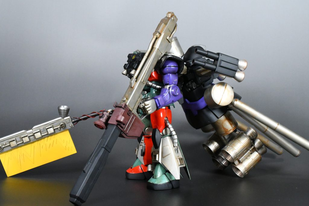 リックドムユニットが無駄にデカくて重いです。