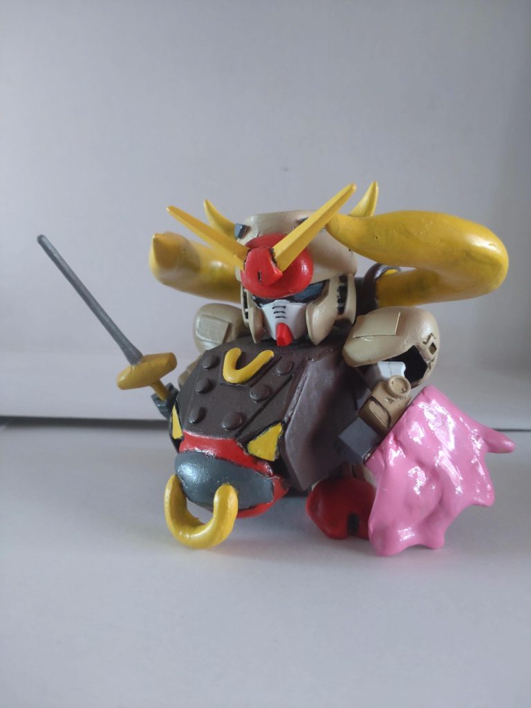 各国のガンダムファイターを恐怖に陥れた、謎の必殺技（笑）「レッド・フラッグ・カモン」も再現出来ます。サーベルはブルーディスティニーから、ビーム状の垂れ幕はパテ。