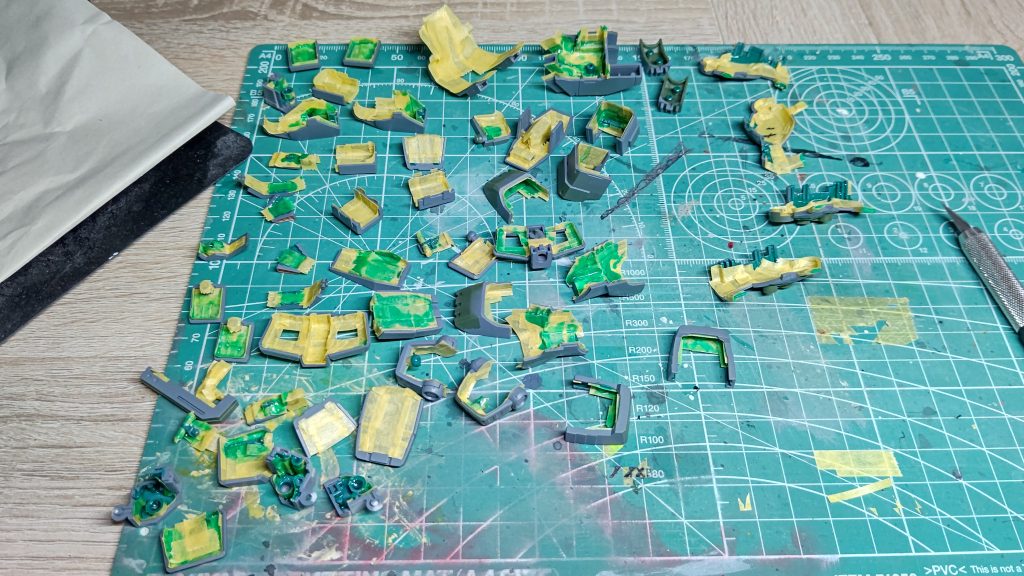 マスキング。これだけで休日終了。