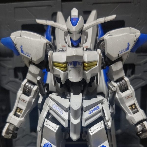 ガンダム バエル