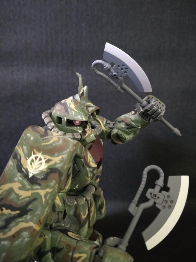 ヒートホークの二刀流。近接戦闘も鬼みたいに強いんですって😤