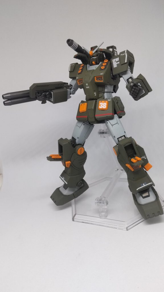 全弾発射。ミサイルハッチオープンも差し替え無しで再現なんです。本当に素晴らしい……。