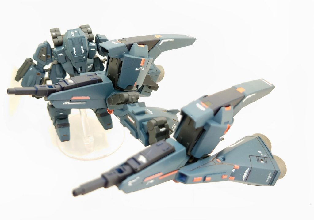 バックパック？(ピントがバカ（T＿T)元のキットも使いつつカッコイイバーニア単体が600円位で買えたのでこれも使用、ちなみに元のキットは中古屋さんで400位だったような…元のキットのままでは重さに耐えられそうになかったのでこのバックパック作ってから肩パーツ作りました~