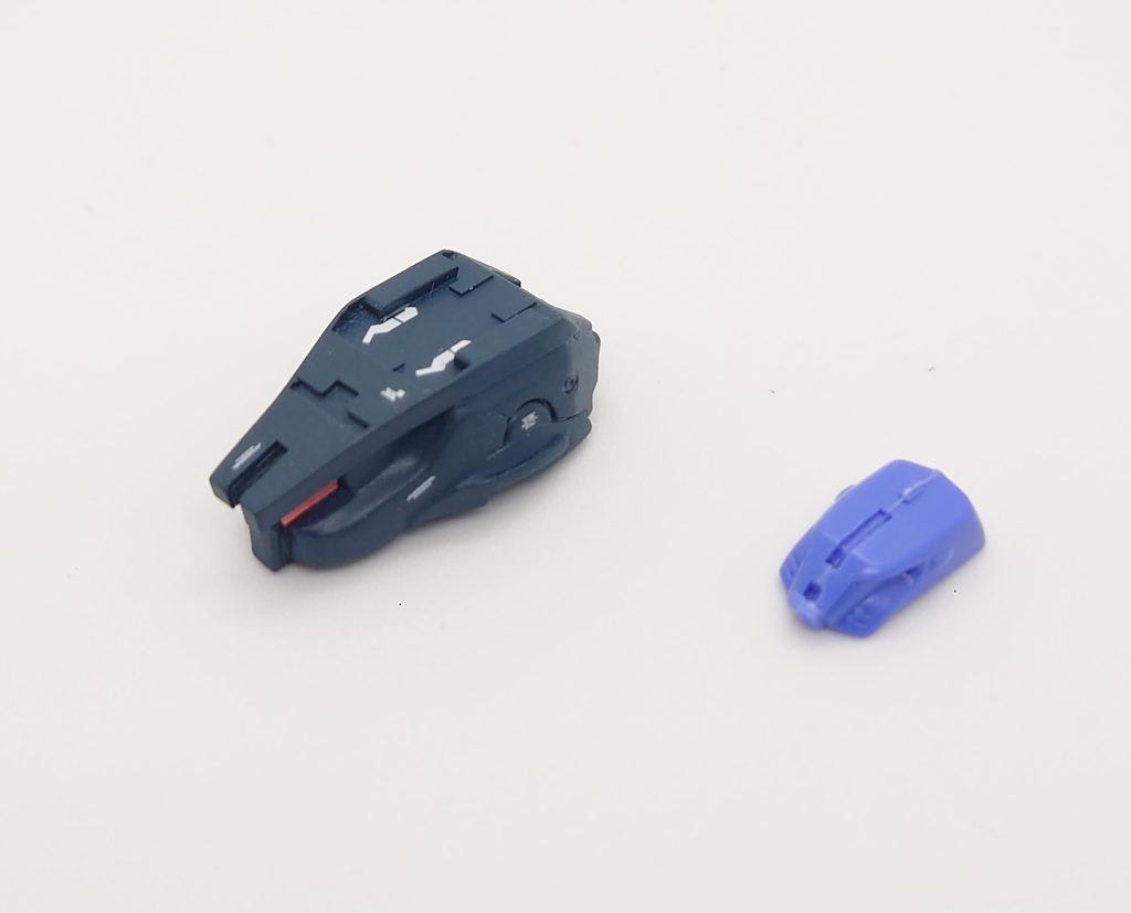 早速ですが最初のハードルです(笑)そもそもSDのメッサーラのガンプラがないので(無いですよね？)サイズ感が良い頭を作らなければならないわけで……30mmのパーツ、パテ、プラ板と色々頑張ってなんとか形になりました♪思ってた通り苦戦しましたね(笑)