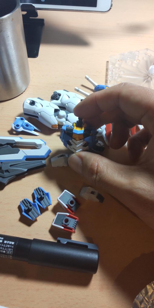 工程をひとつひとつ丁寧に。奥まった所を塗るのは慣れがいりますね。楽しく作れていい勉強になりました。次の作品もがんばります。