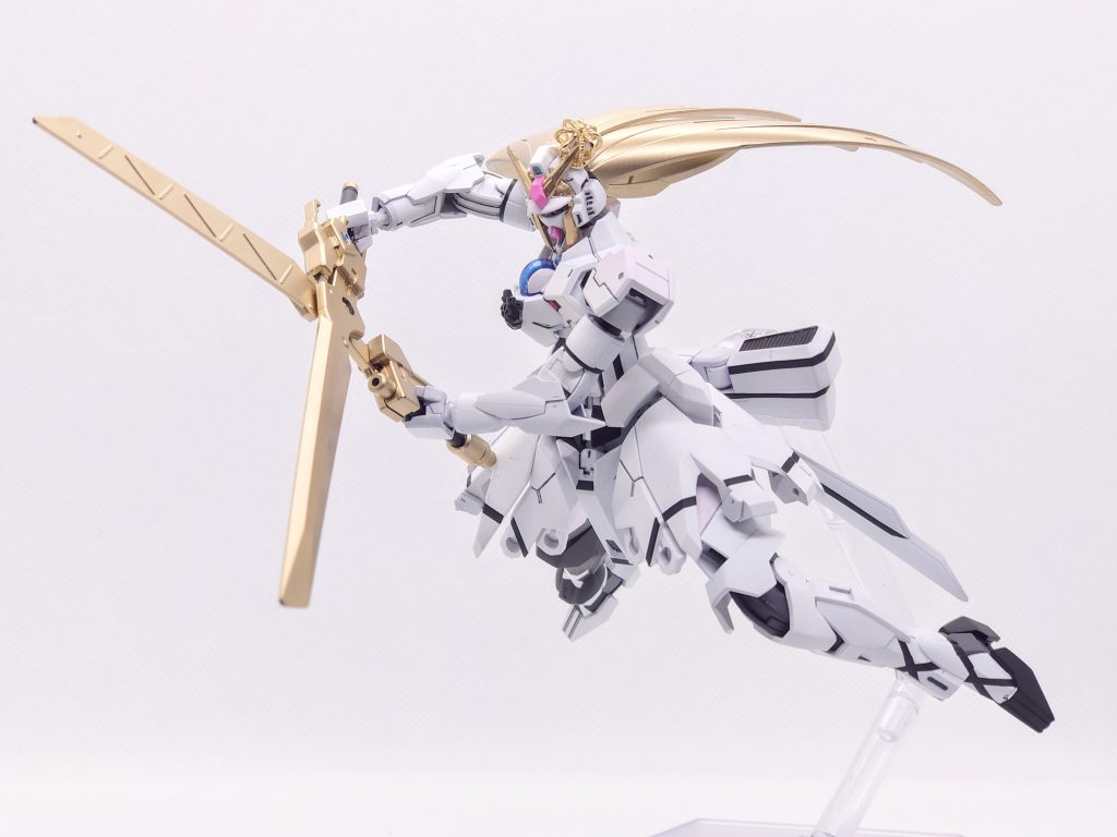 展開してハサミになります。