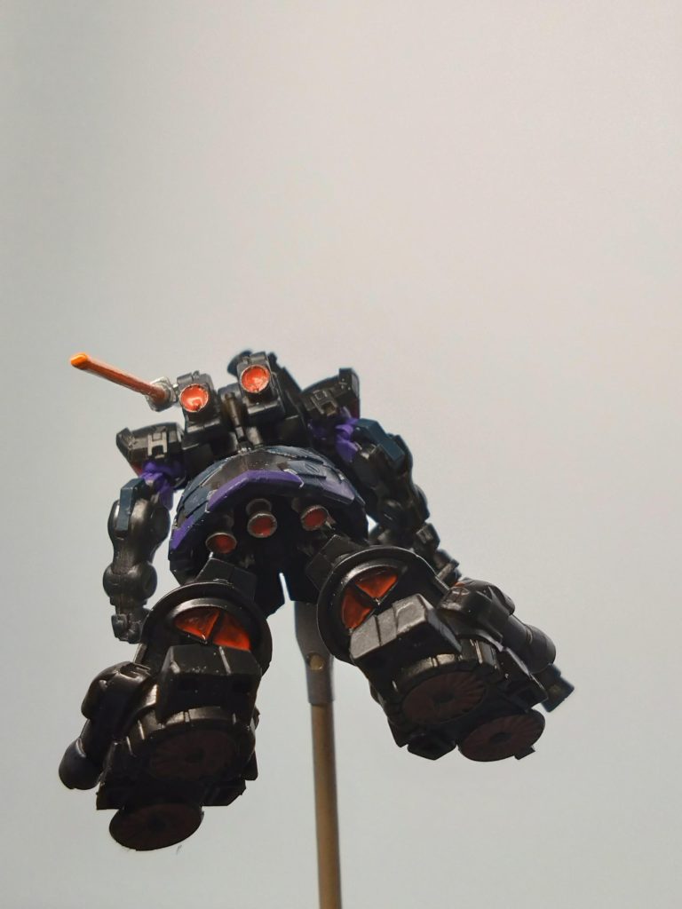 もうちょい下から。