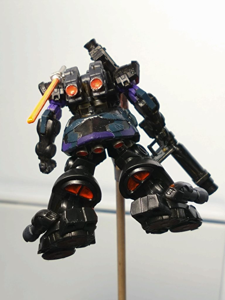 ちょっと下から。