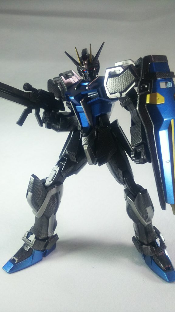 カーボン塗装 ストライクガンダム–3枚目/制作者：ゆうさん