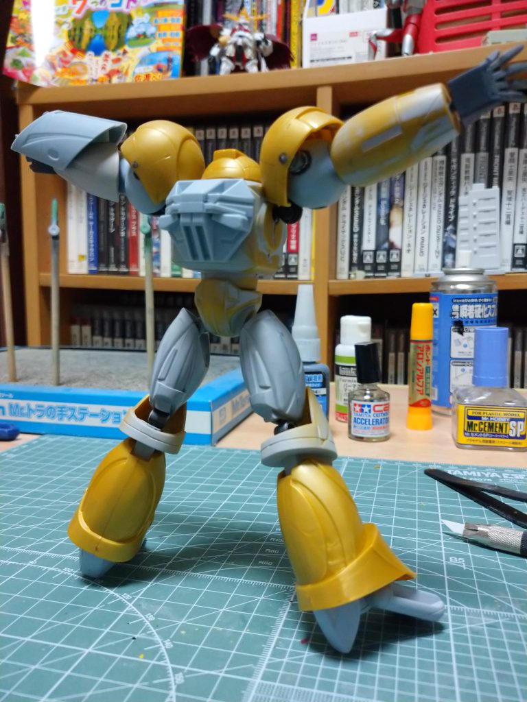 色々、弄りました。肩めちゃ上がります。