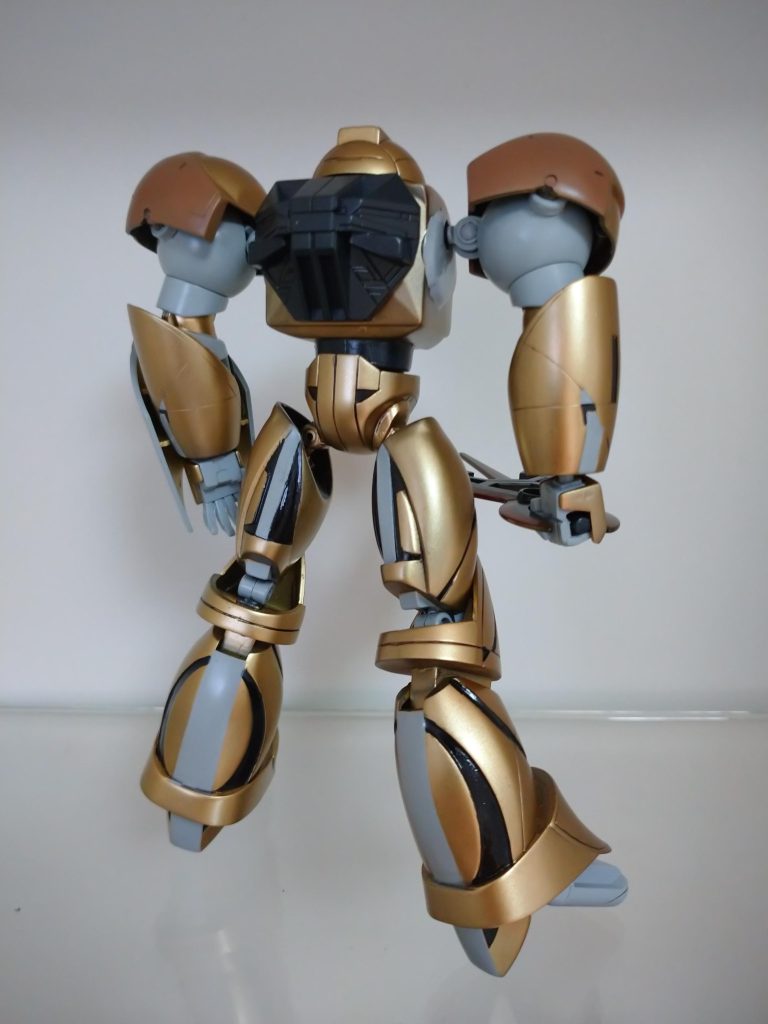 今は…修正してるけど、背中。