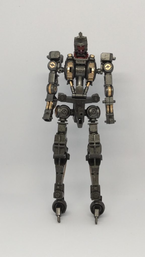 フレームを黒鉄色と金で塗装するのが好きです