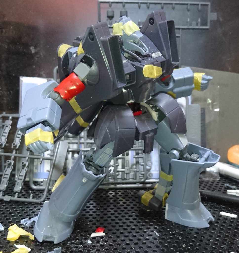HGUC シナンジュやHG Oガンダムのジャンクパーツを使用しています。