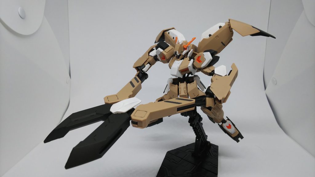 パケ絵再現。···なのですが、キット単体だと少し淋しく感じてしまいます。