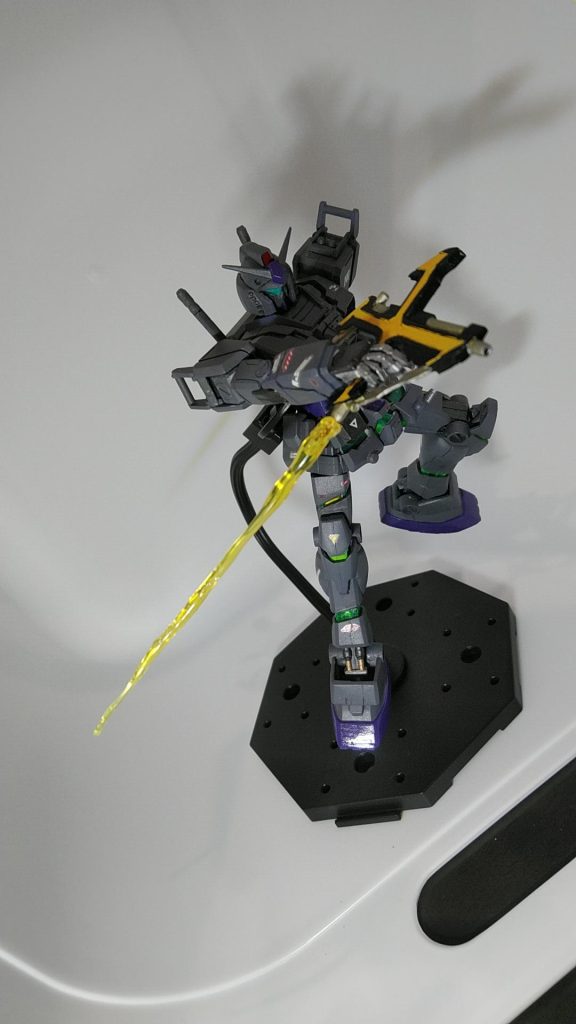 変身しつつ斬撃！