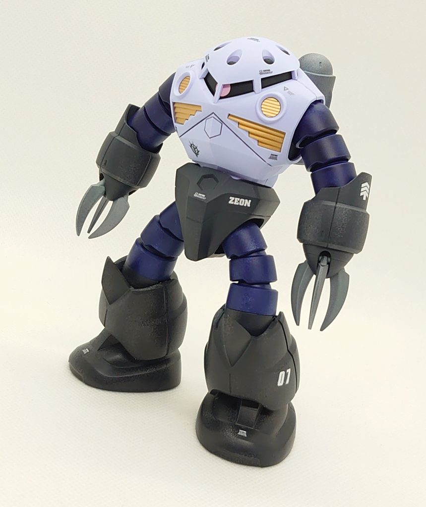 頭部?以外塗装、合わせ目消し、段落ち加工、墨入れ、デカール、トップコート仕上げです。夏を先取り水泳部のズゴックを製作しまたしたが、夏に水泳部は定番ですねw?