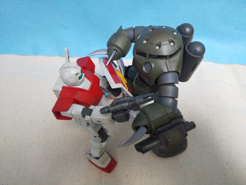 同価格のジムに比べてフォルムからして強そうですよね。