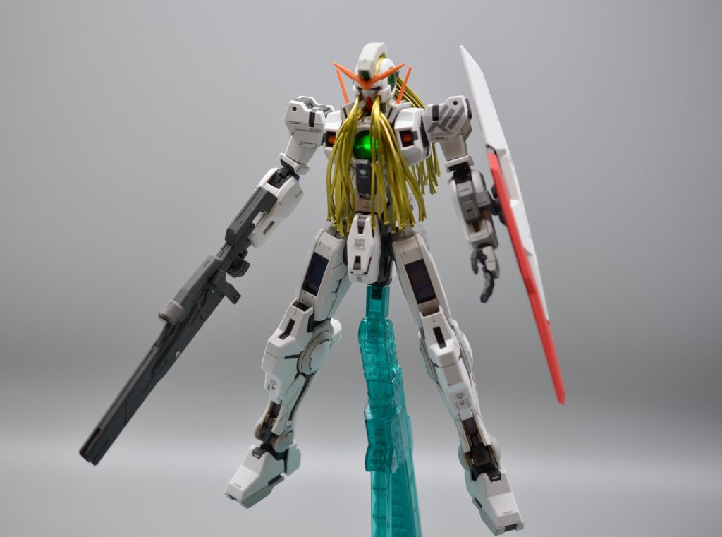 まず中の人から！細部をグレーで塗り分けてみました。また、プレゼントでいただいた物なので、送り主様のイメージカラーにちなんで金髪にしてあります。