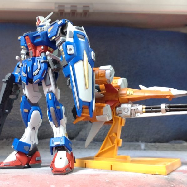 HG 105ダガー＋ガンバレルストライカー