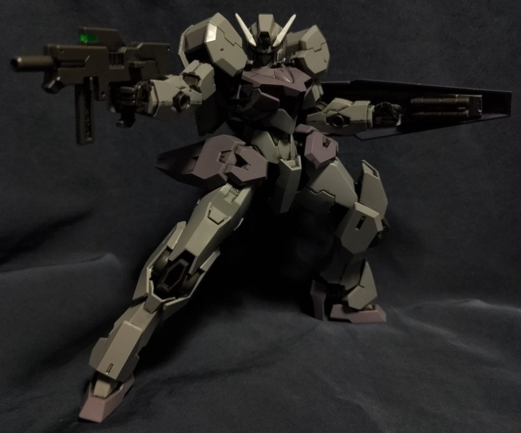 という事で、機動戦士ガンダム水星の魔女から、HGのガンヴォルヴァです。モビルスーツ型ガンビットってやつですね♪