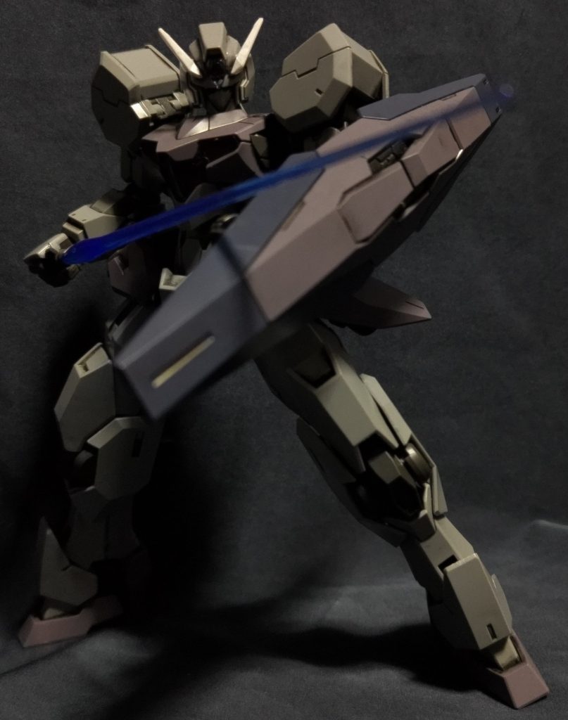 制作工程はありません。ビームサーベルを構えて。お目汚し失礼しました。