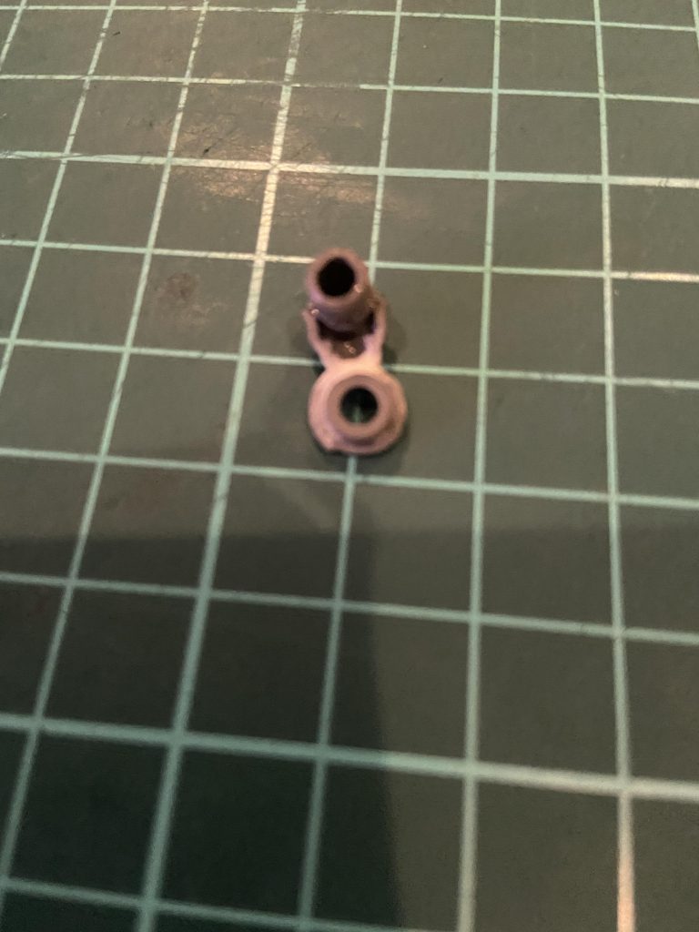 作成中パーツ破損。補修に時間がかかりました(　ﾟдﾟ)