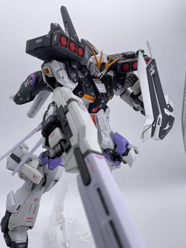 大型ビームライフルも重いんですよね。もう少し補強しておけば良かったと反省