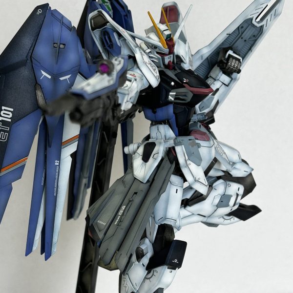 MG  フリーダムガンダム2.0