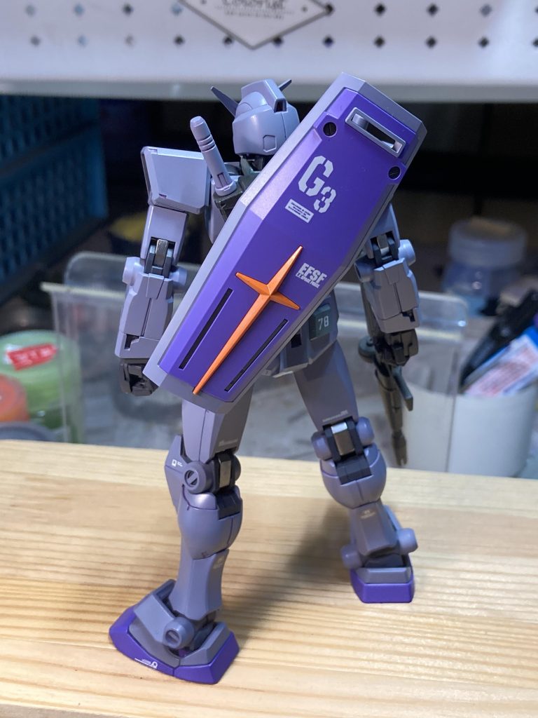 唯一気になるのがシールドの腕への装着方法…。次作る事があれば、なんとかしたい所です。