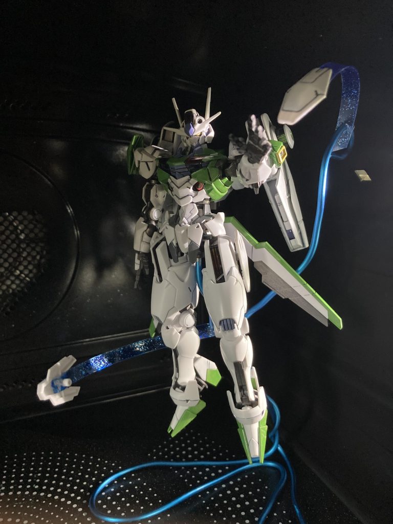 エアリアルが、このカラーで塗れって…。ビットの軌道がよくできました。すみれ色が美しくて。