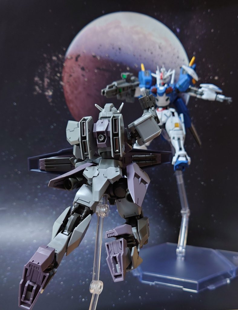 決闘に乱入する、無人モビルスーツ“ガンヴォルヴァ”。