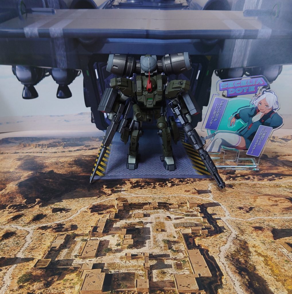 先行試作機を借り、火力山盛りで決闘に挑む。通信は無視する。