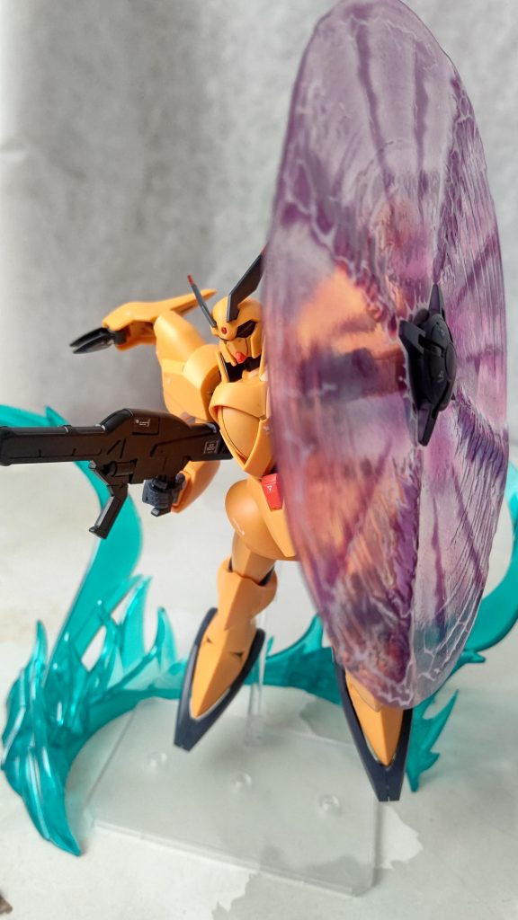 ある意味でVガンダムよりウッソたちの運命を変えた機体である。型式番号の最後に『G』が付いてるのは意味深に感じます。