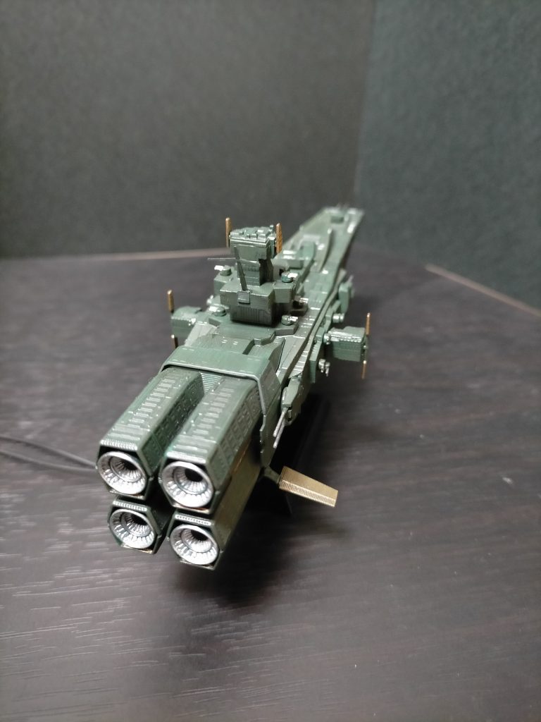 船首/右舷/左舷/船尾艦級　マゼラン級所属　地球連邦軍全高　88.0m　全長　265m　全幅　67.1m本体重量　41,000t全備重量　22,000t