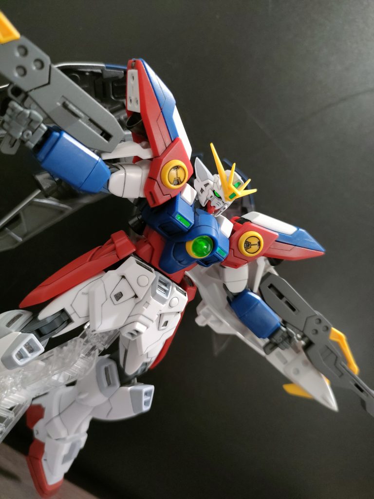 各所センサー、ツインアイ。あまり変化なし?実際は角度によっては若干光り方がオーロラっぽく見える