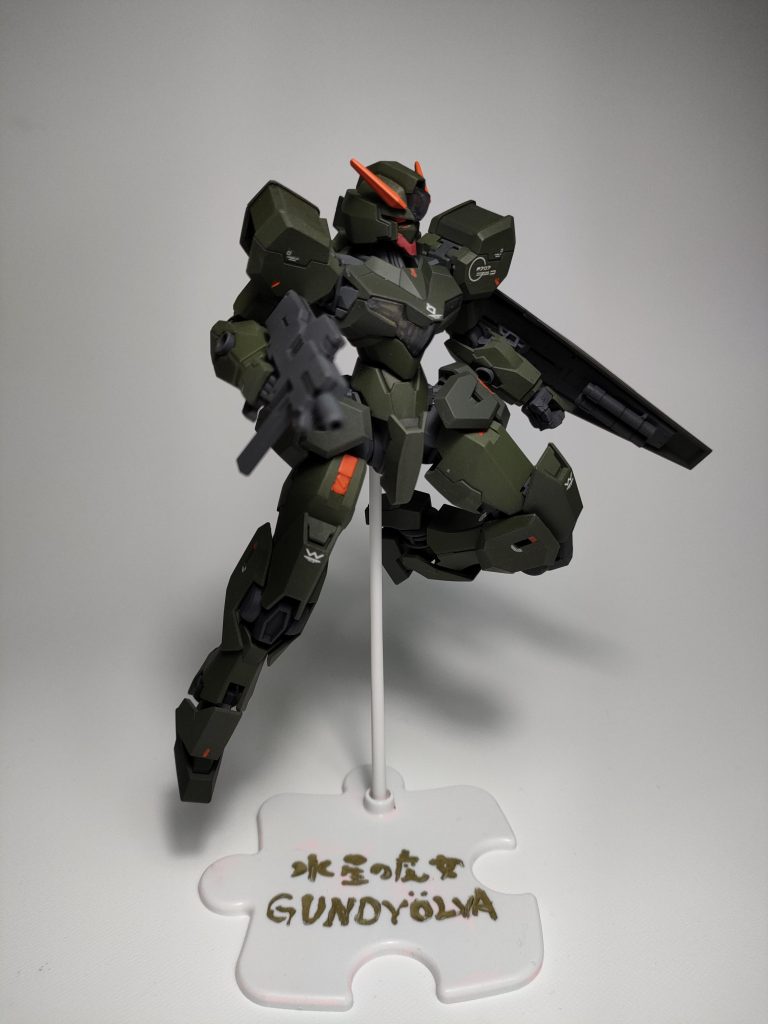 台座は1分クオリティです